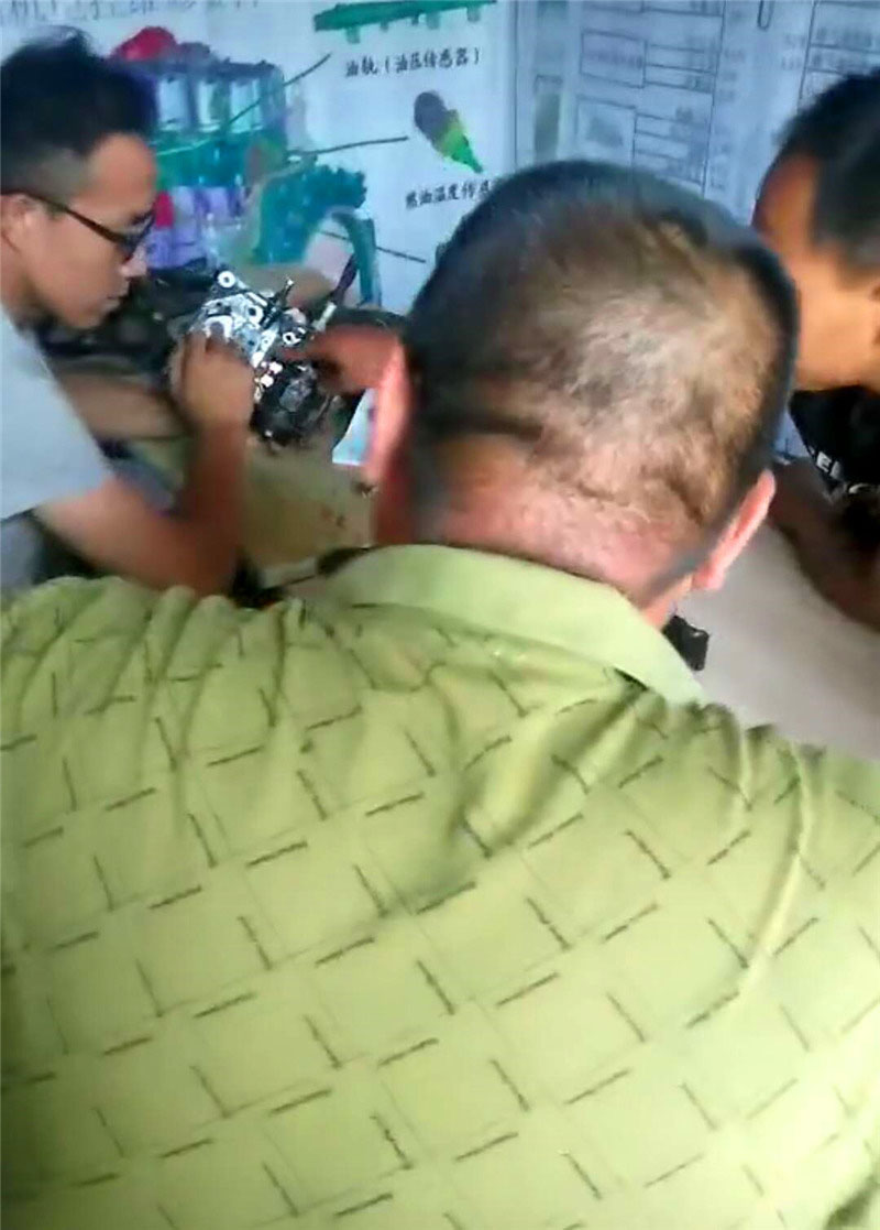 877216059855879359.jpg